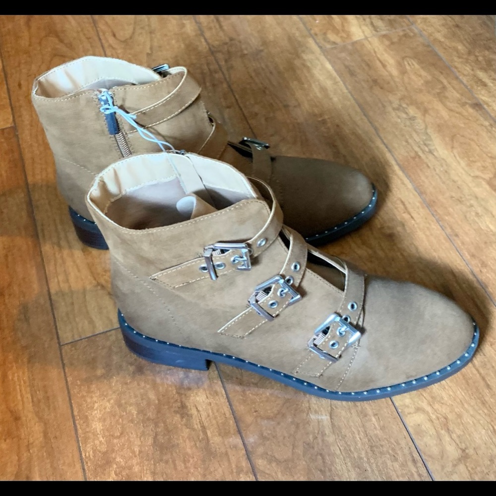 Torrid Tan Faux Suede Buckle Moto Boots NWT 10.5